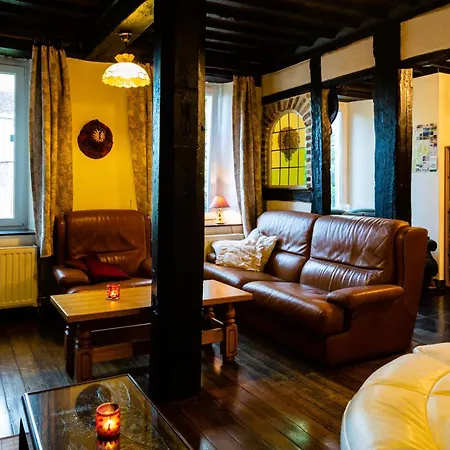 ホームステイ Relax @ Maison Sax Oppagne